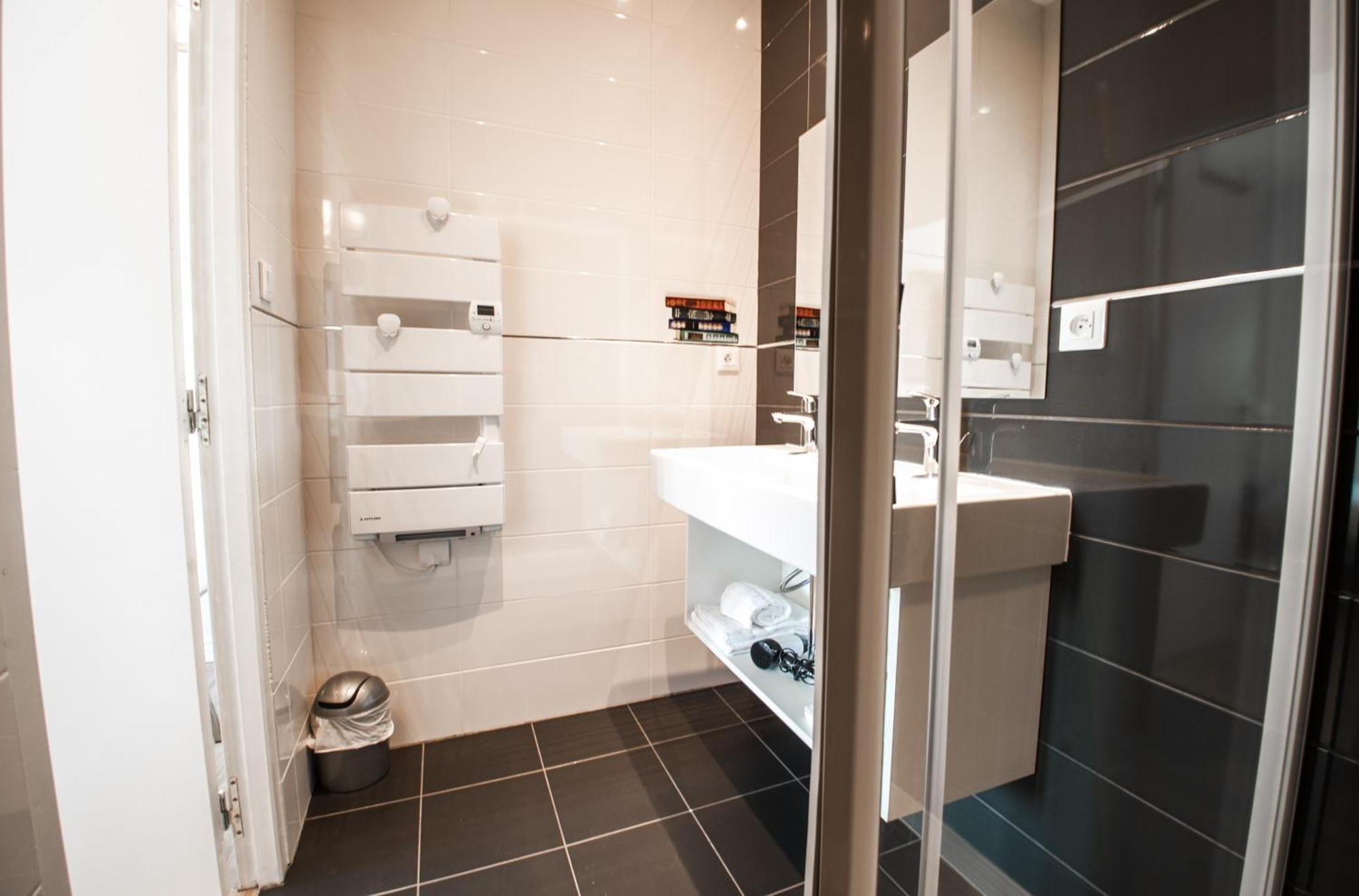 Les Charmettes - Lyon 6Ieme Apartment Bilik gambar