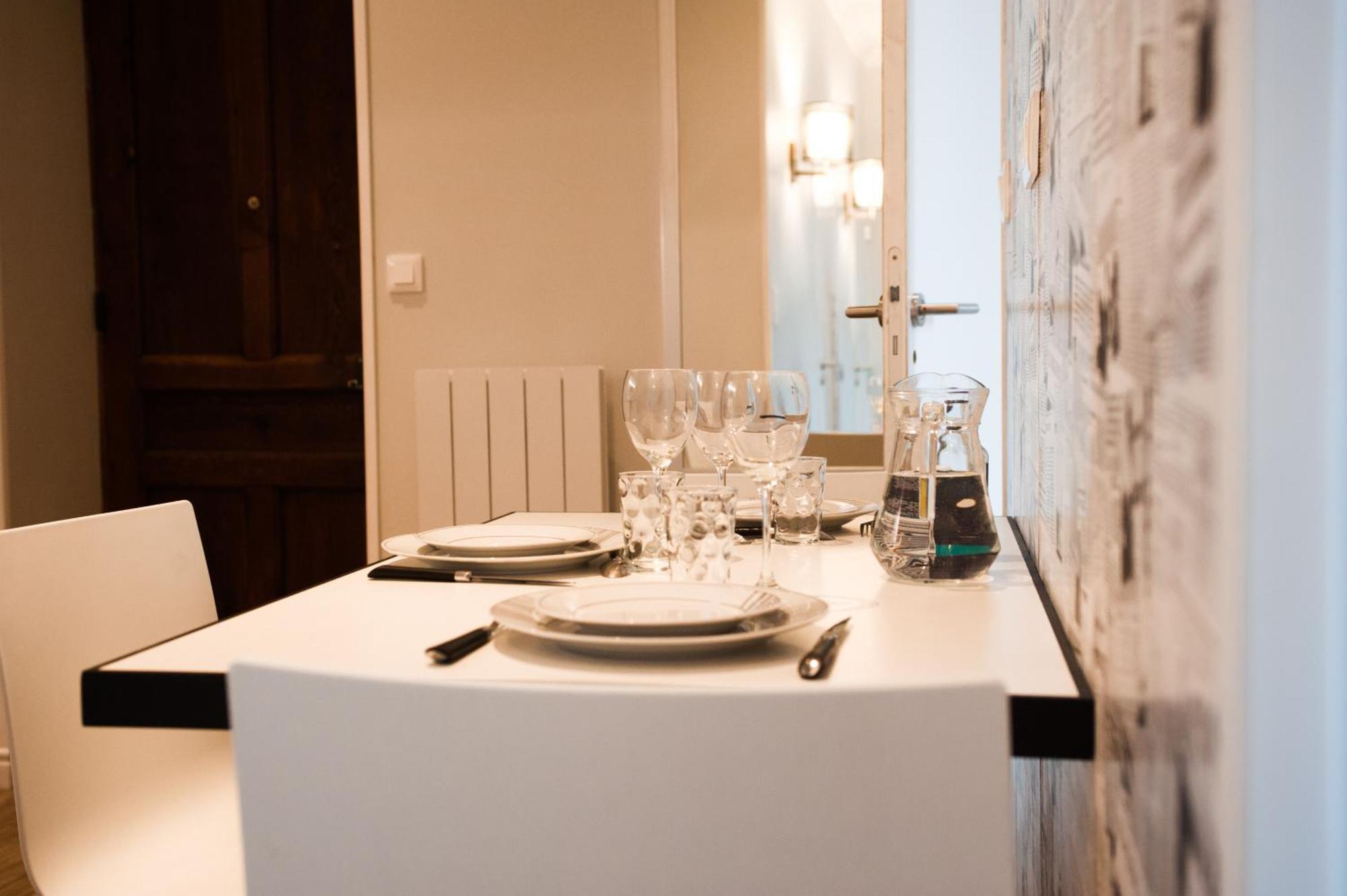 Les Charmettes - Lyon 6Ieme Apartment Bilik gambar