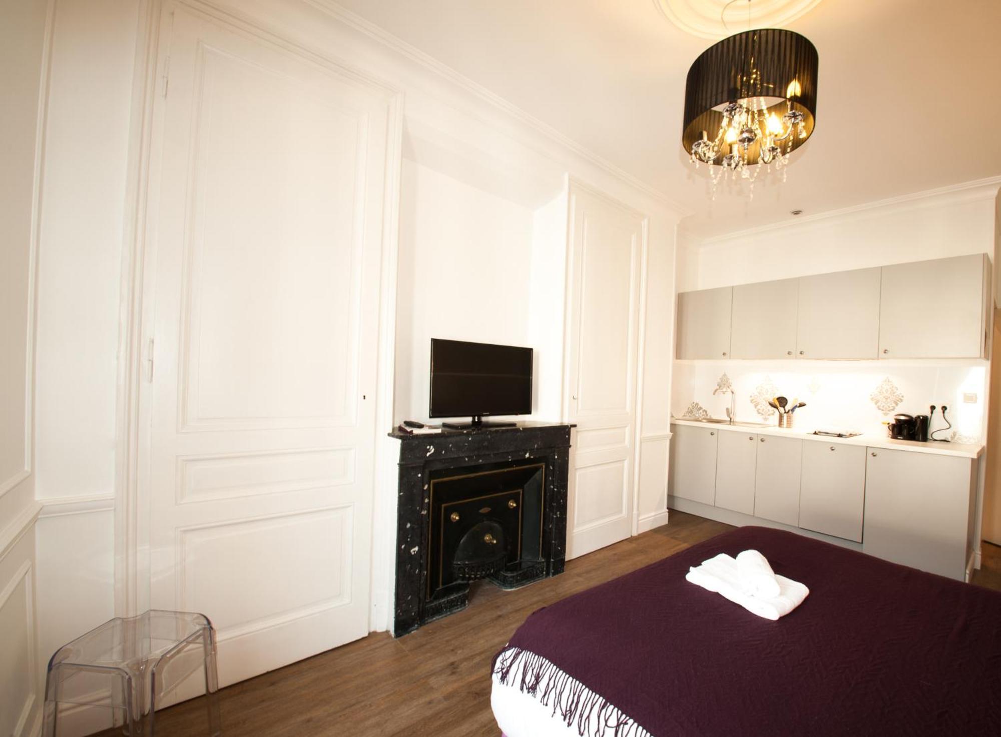Les Charmettes - Lyon 6Ieme Apartment Bilik gambar
