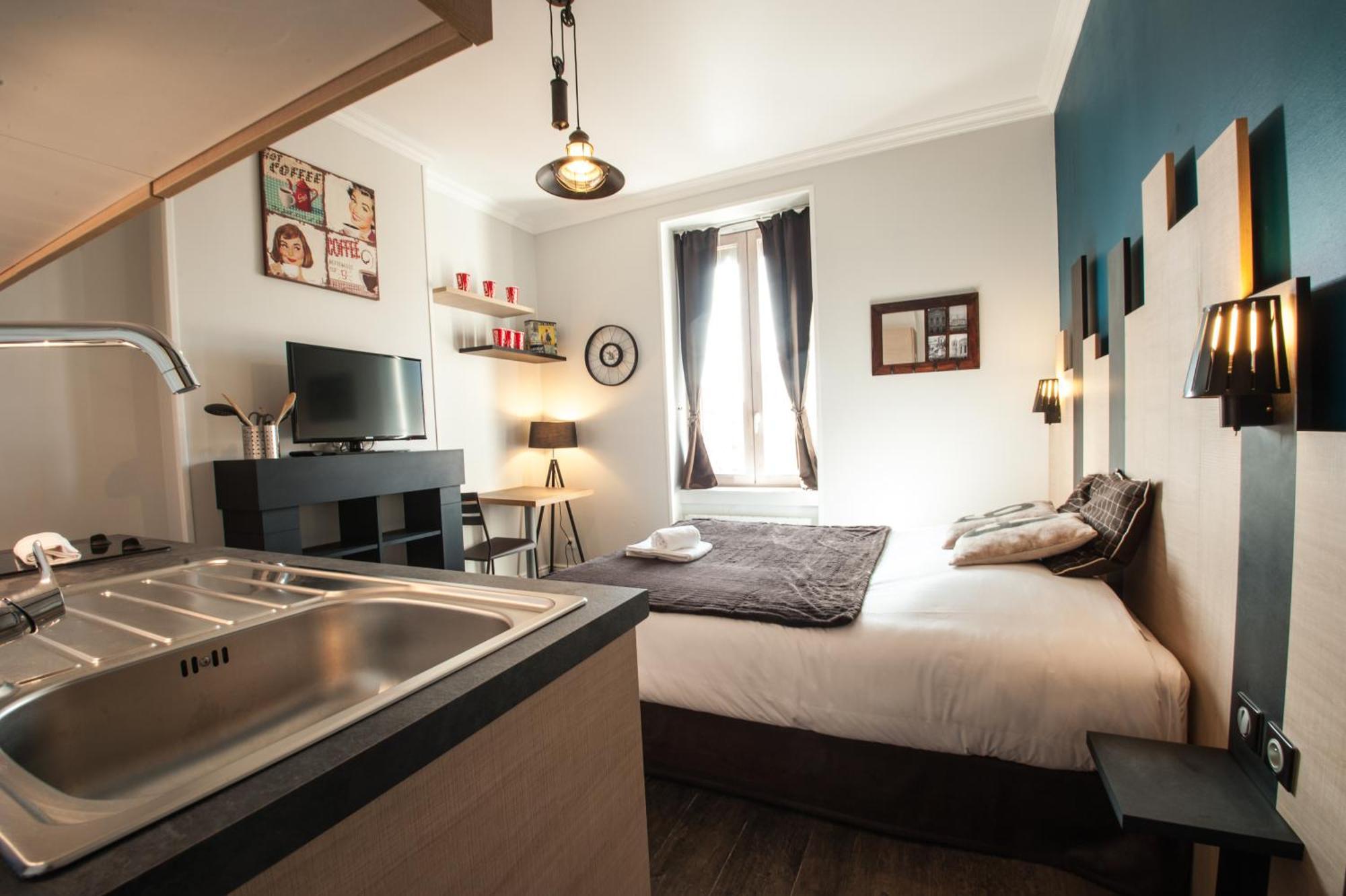 Les Charmettes - Lyon 6Ieme Apartment Bilik gambar