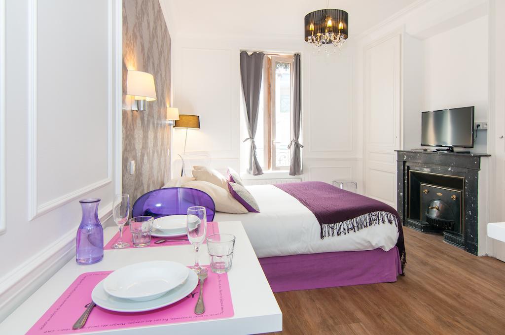 Les Charmettes - Lyon 6Ieme Apartment Bilik gambar